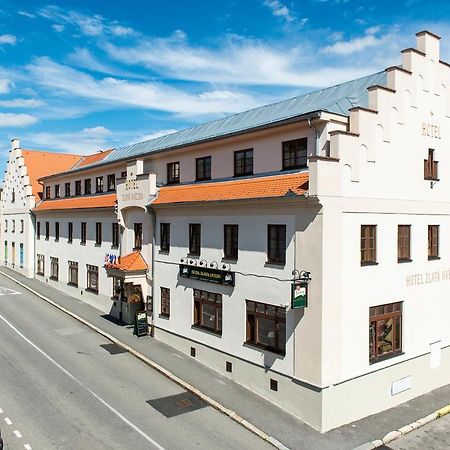 Hotel Zlata Hvezda Vimperk Dış mekan fotoğraf