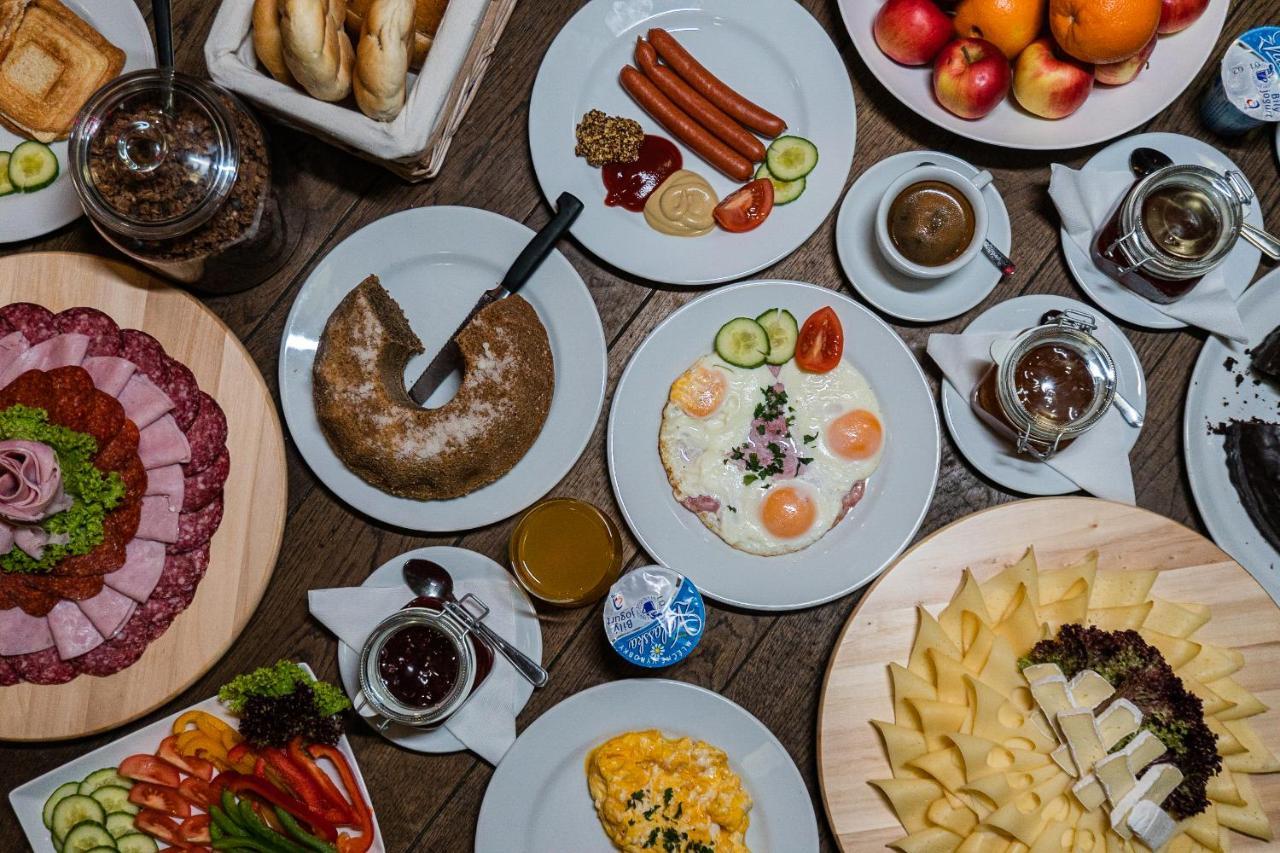 Hotel Zlata Hvezda Vimperk Dış mekan fotoğraf