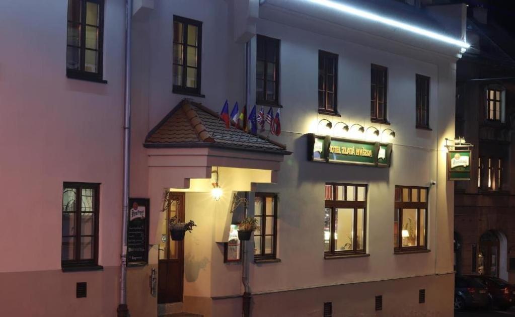 Hotel Zlata Hvezda Vimperk Dış mekan fotoğraf